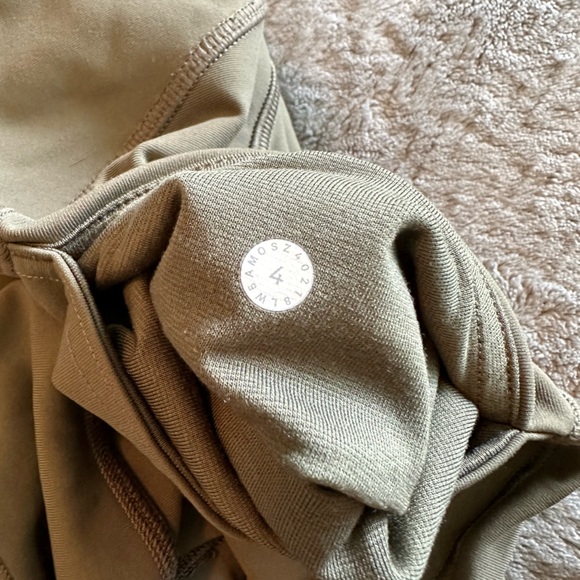 lululemon train times leggings w/ mesh bottom - Picture 7 of 7